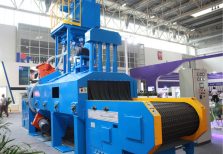 江蘇拋丸機除銹設備 網(wǎng)帶式拋丸清理機