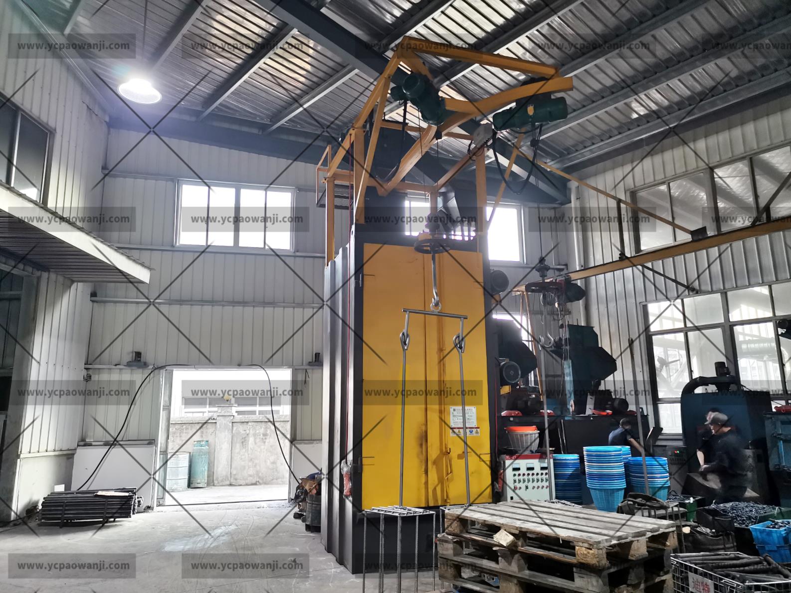 江蘇拋丸機除銹設備 發往湖南長沙Q3710吊鉤式拋丸機拋丸除銹去氧化皮效果怎么樣?